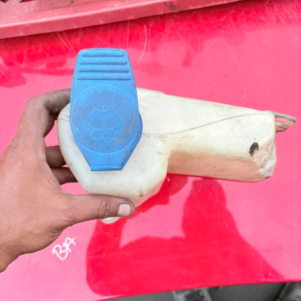 AUDI A4 B6 Window Washer Fluid Tank 8E0955453K 2.0 Petrol 96kw 2002