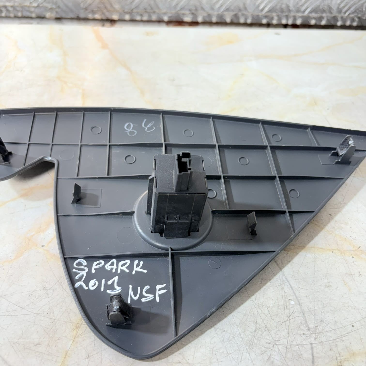 2013 RENAULT ZOE DASHBOARD TRIM PASSENGER AIRBAG SWITCH 689202213R B1