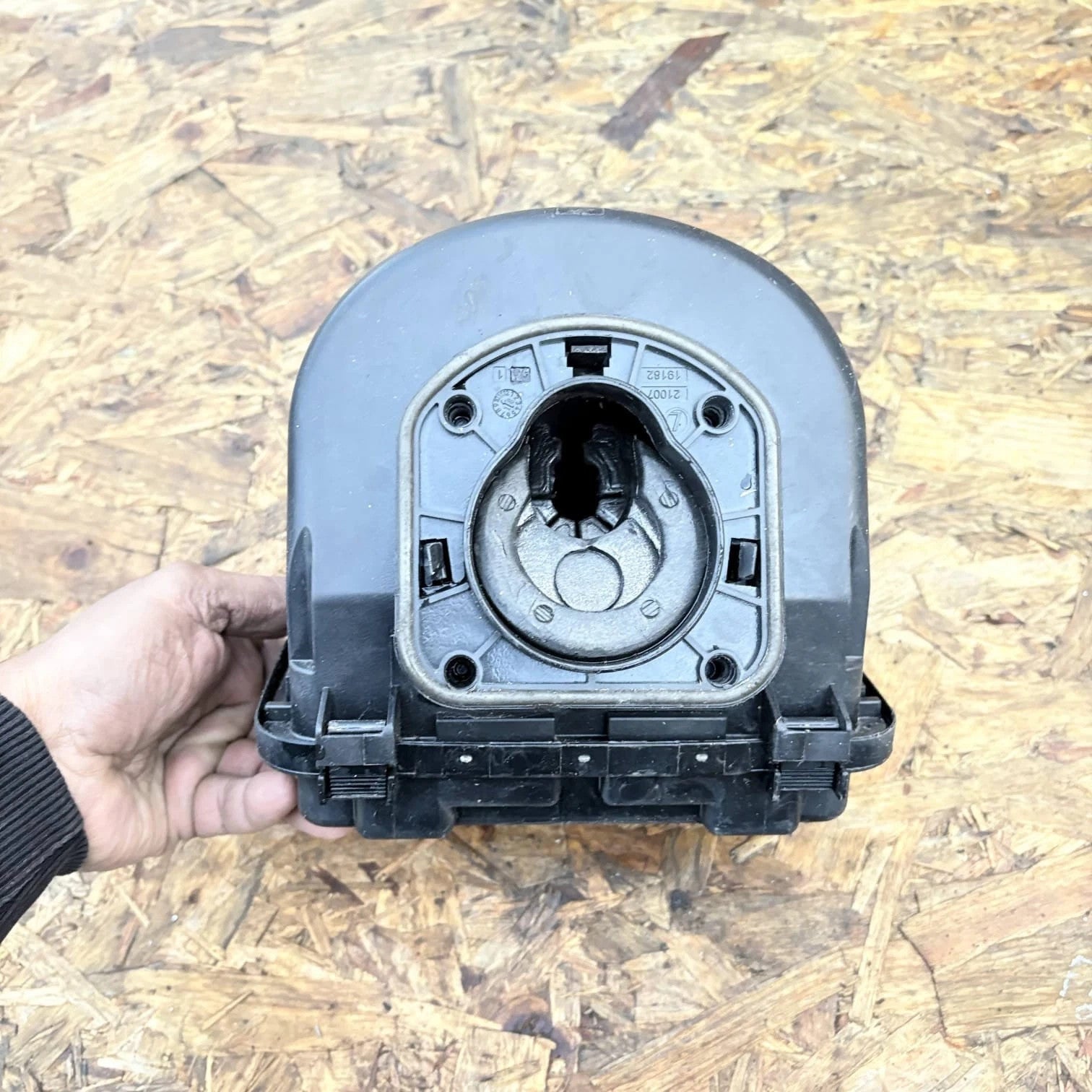 BMW 1 2 3 4 SERIES F20 F22 F36 2018 FUSE BOX 9224872