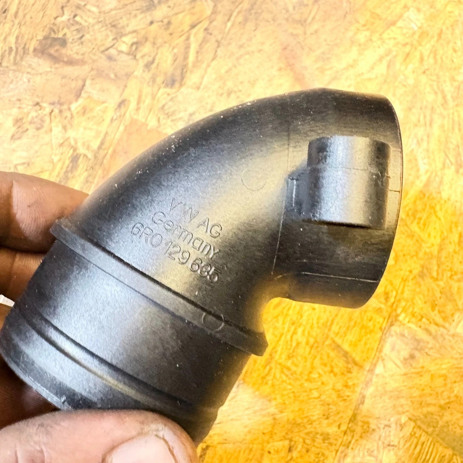 22-24 VW POLO GTI 2G 2.0 AIR CONNECTION PIPE 6RO129635