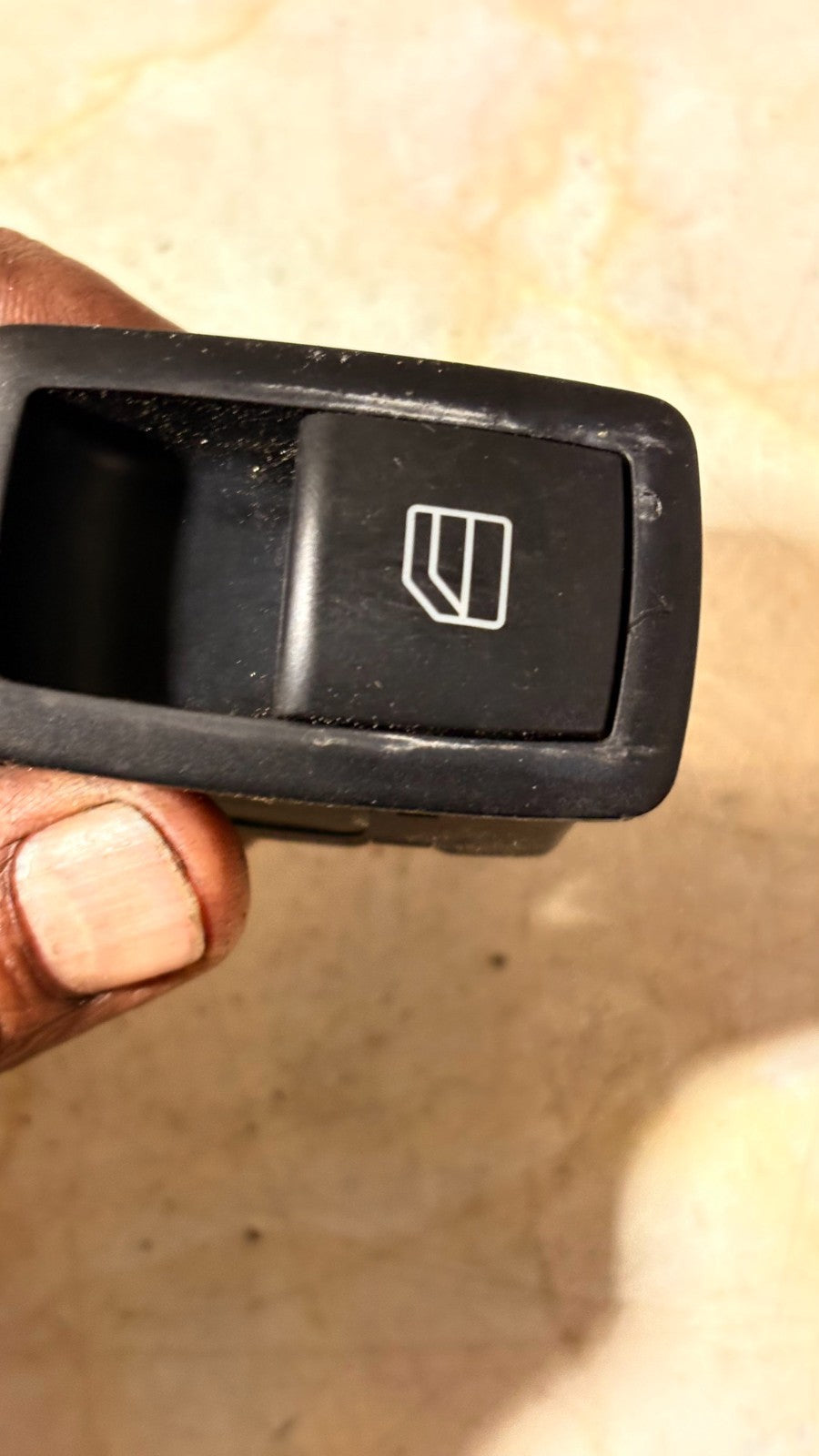 Mercedes A150 2005 Passenger Rear Left Power Window Switch Control A2518200510