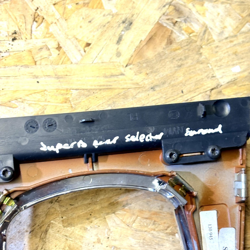 Skoda Superb Interior trim 3U2863216A, #1477086-53 130945