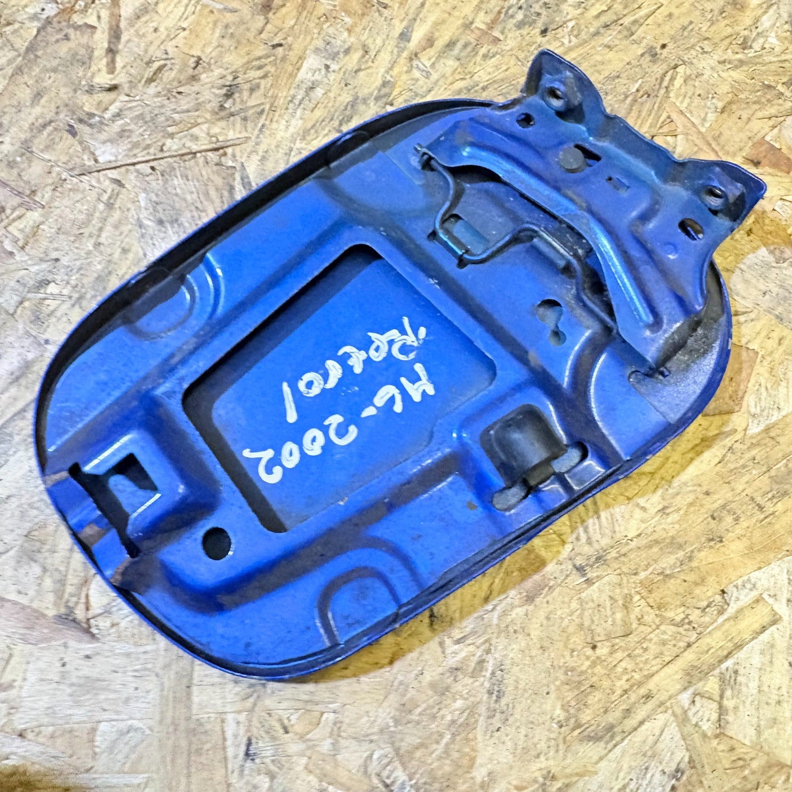 MG ZT 2001-06 Fuel filler flap