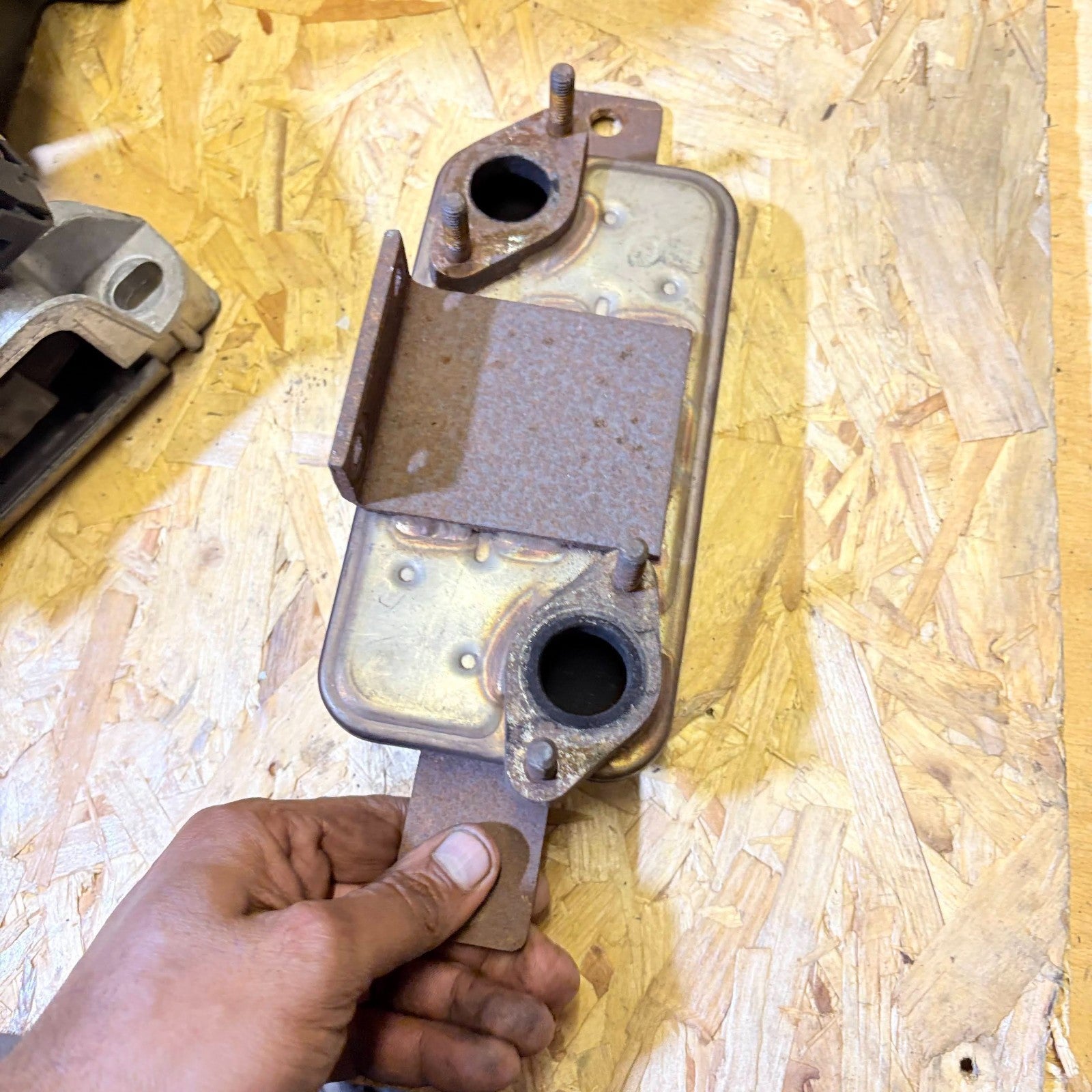 MITSUBISHI SHOGUN DID AUTO EGR COOLER 2001
