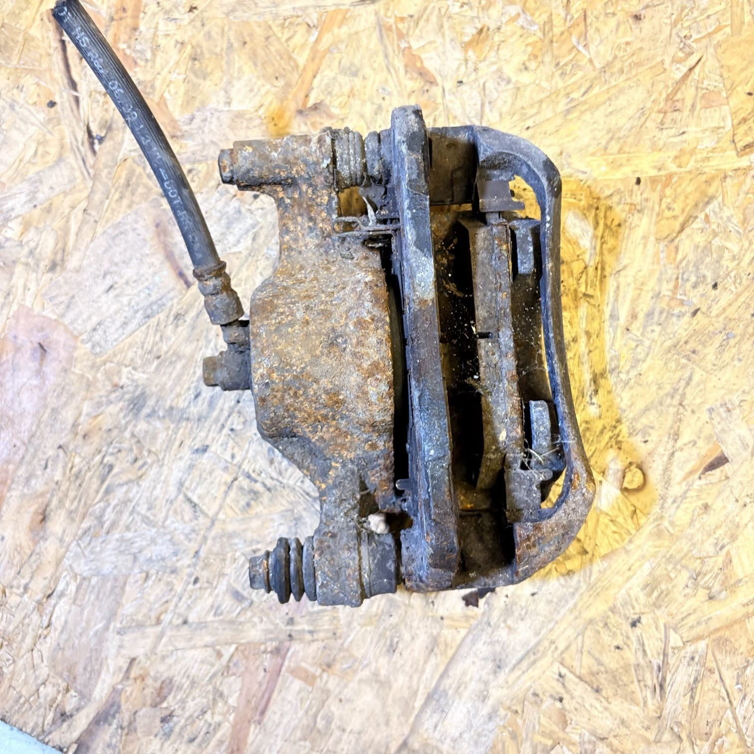 HONDA ACCORD VII Front Right Brake Caliper 12022597