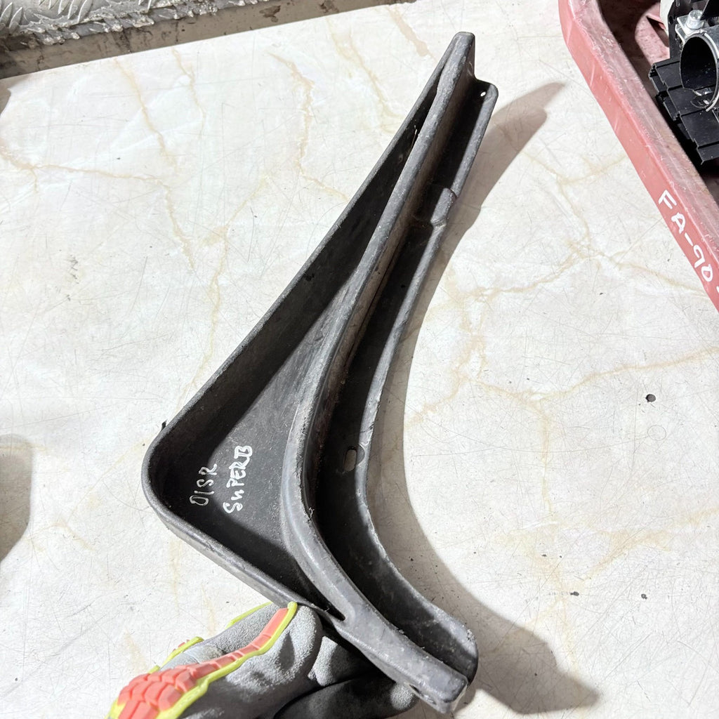 Skoda Superb MK1 2001-08 Rear Right Driver Side Mud Flap