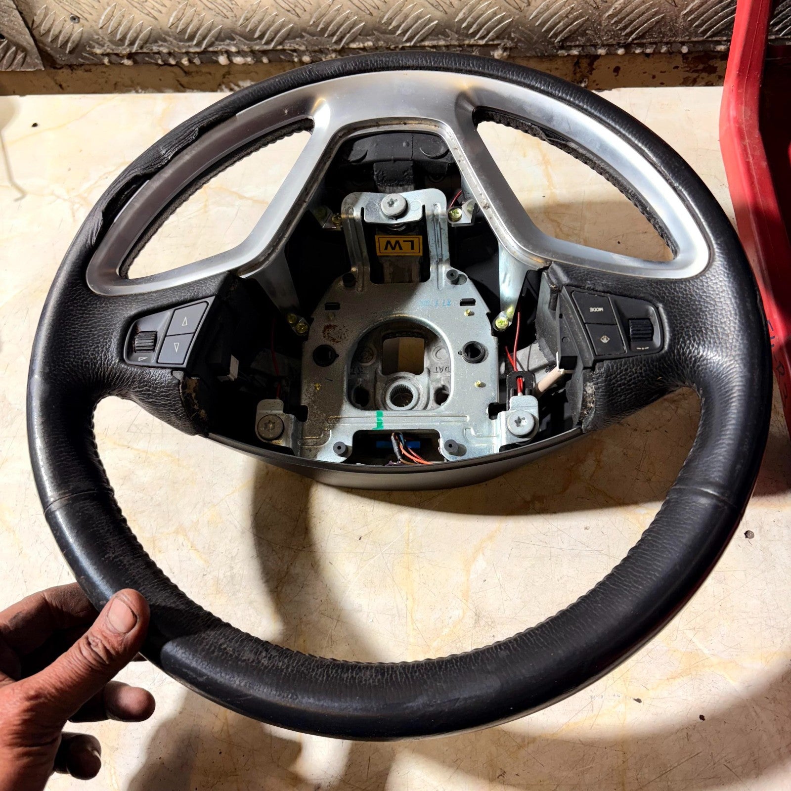 Vauxhall Antara L07 Leather Multifunction Steering Wheel Audio Phone 2006-2015
