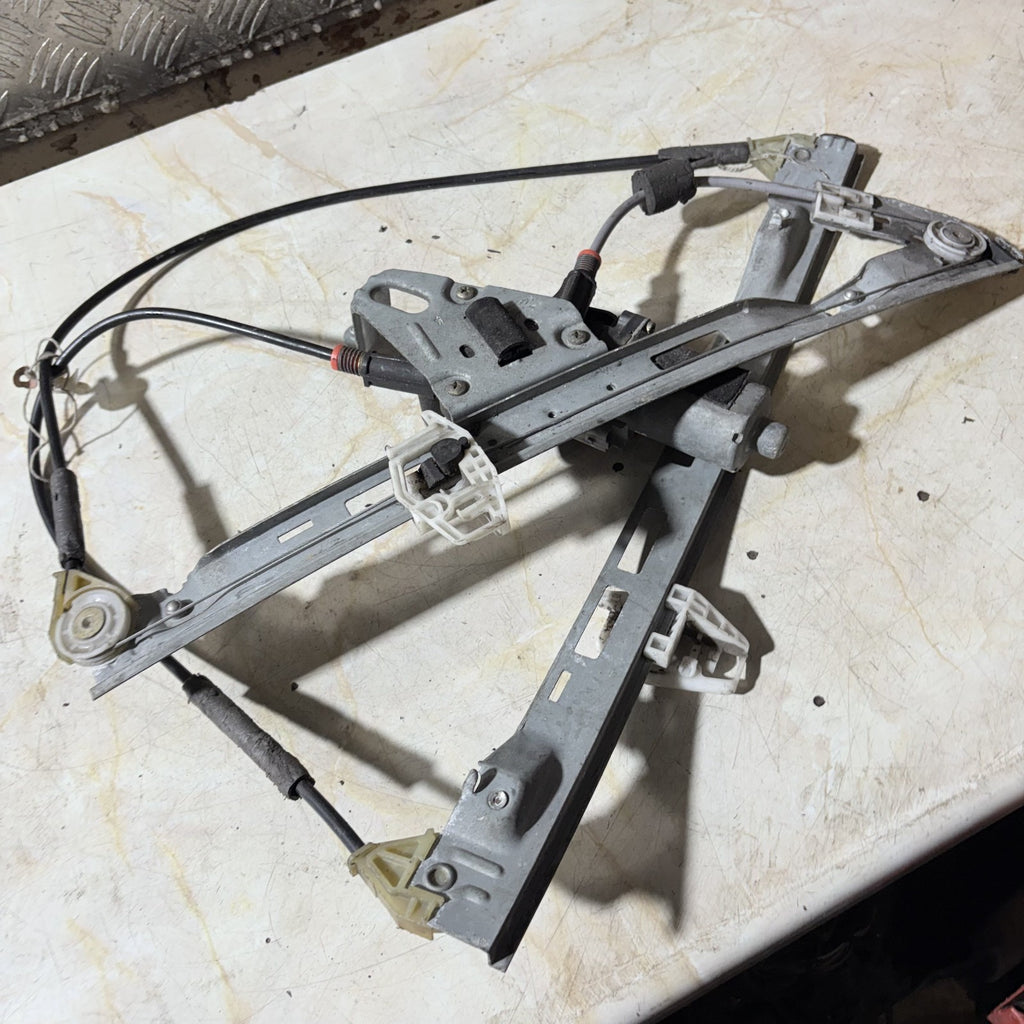 Peugeot 206 2003 Passenger Side Left Front Window RegulatorGenuine