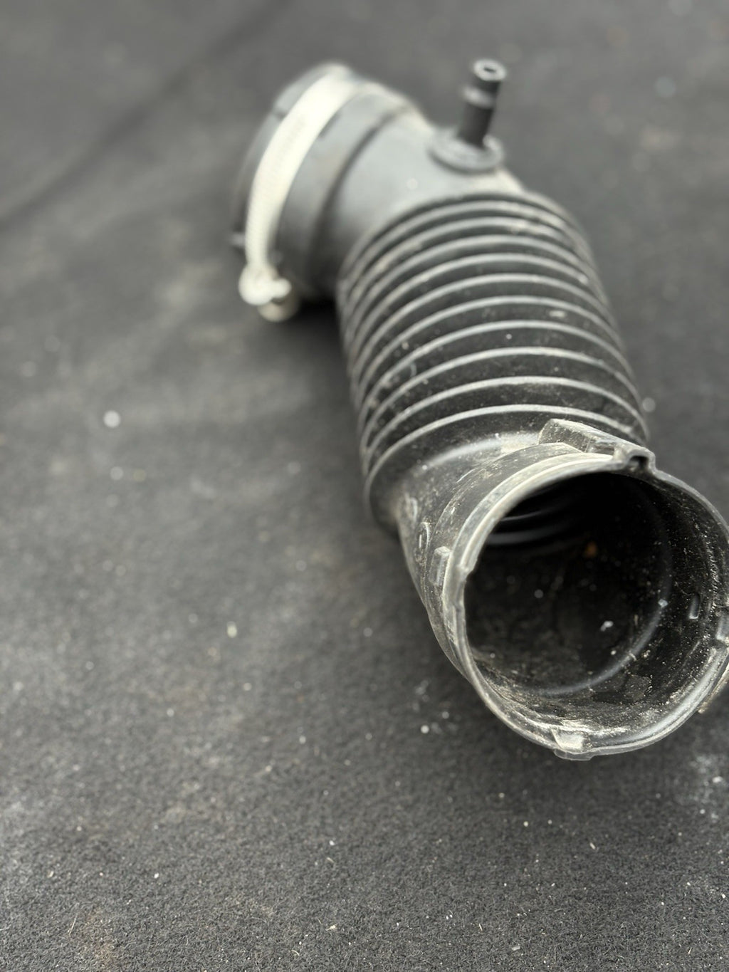 FORD ECOSPORT 2003-2022 Air Intake Tube
