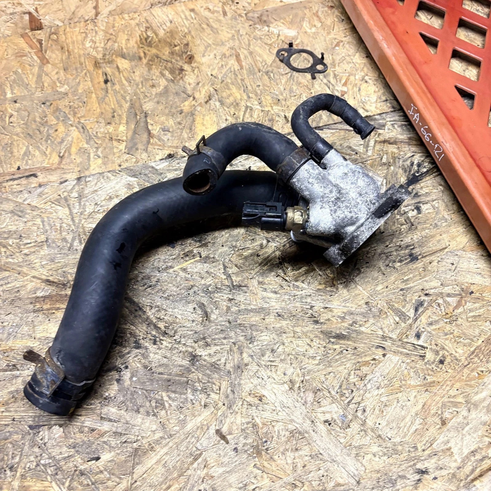 Kia Rio 2013 Coolant Hose Pipe Assembly With Sensor & Gasket Engine Cooling