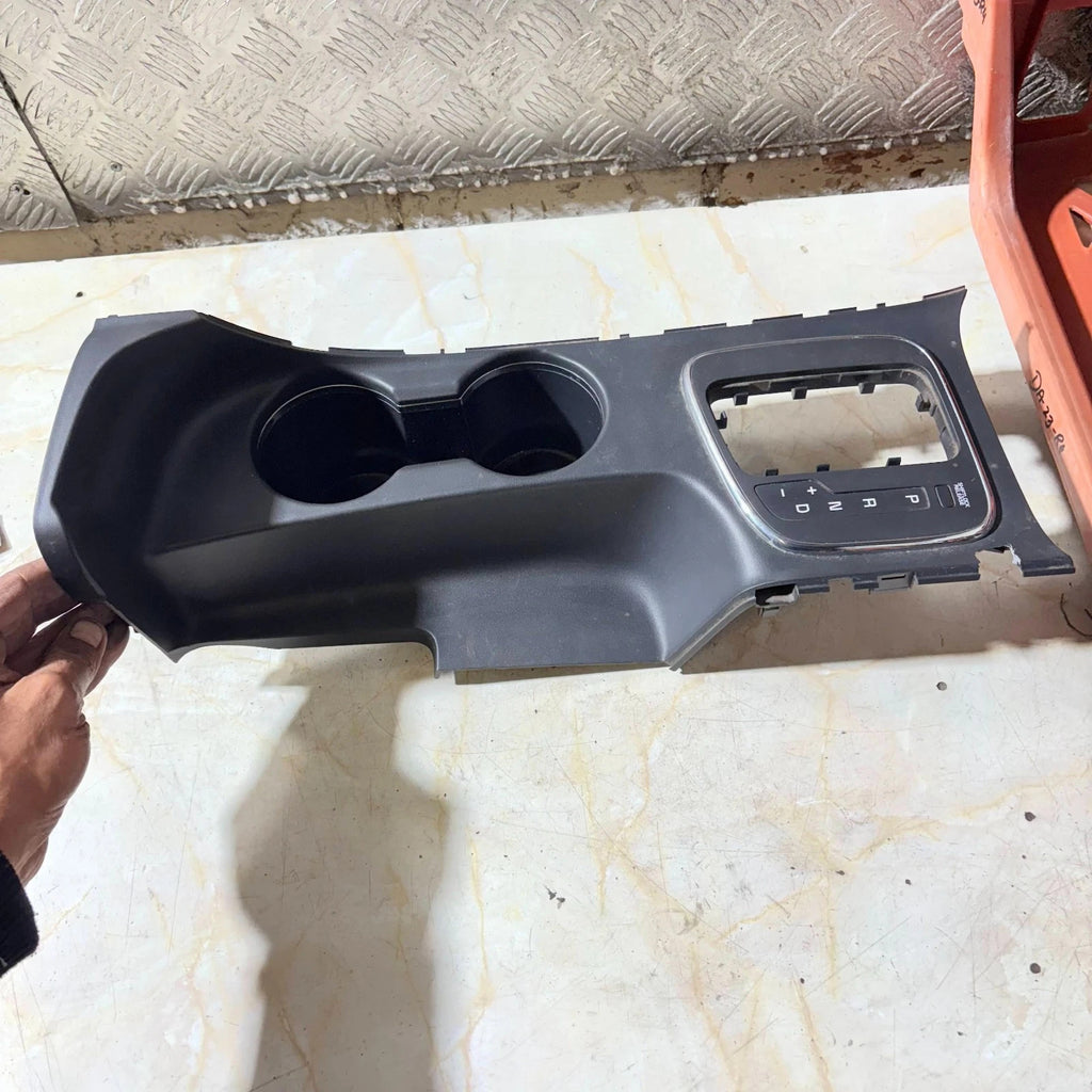 KIA CEED MK2 CENTRE CONSOLE TWIN DOUBLE CUP HOLDER STORAGE 84651-A2900 2012-208
