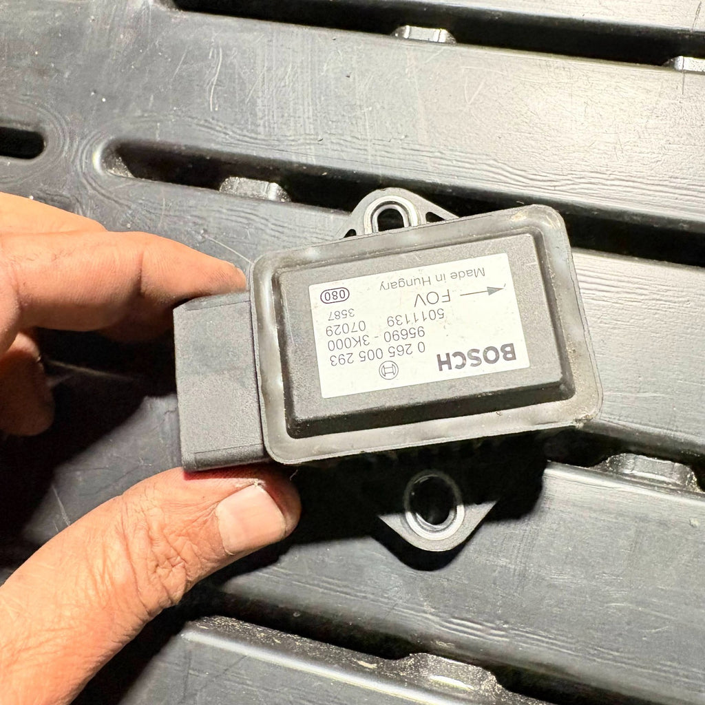 KIA SORENTO MK1 2006-2011 YAW RATE SENSOR 5DR ESTATE 95690-3K000