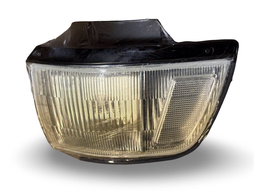 TOYOTA CAMRY Estate V2 Front Right Fog Light 181514B 3.0 Petrol 140kw
