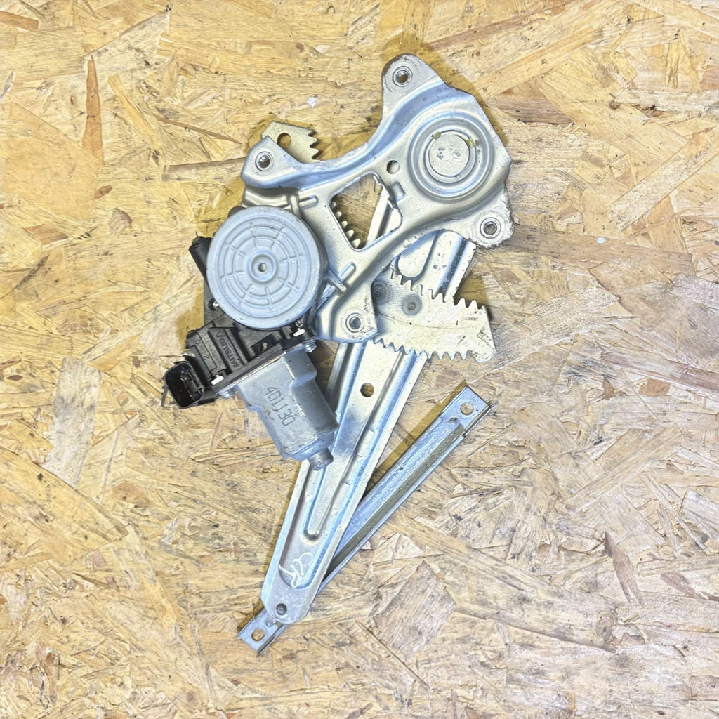 NISSAN JUKE 2010-2019 DRIVER REAR DOOR WINDOW REGULATOR & MOTOR