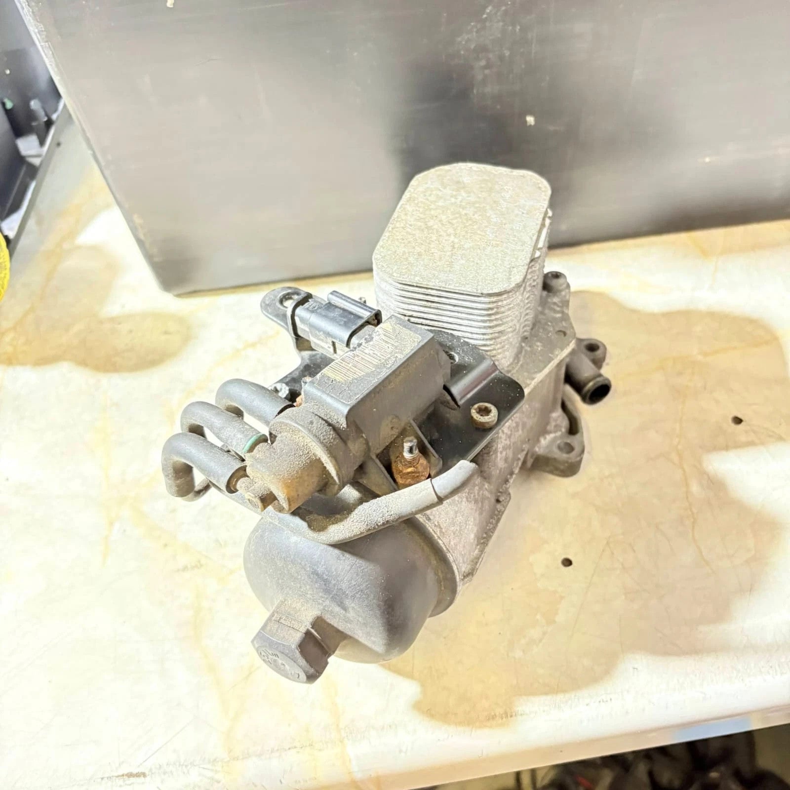 CITROEN C4 PICASSO MK2 1.6 DIESEL OIL FILTER HOUSING COOLER 312765