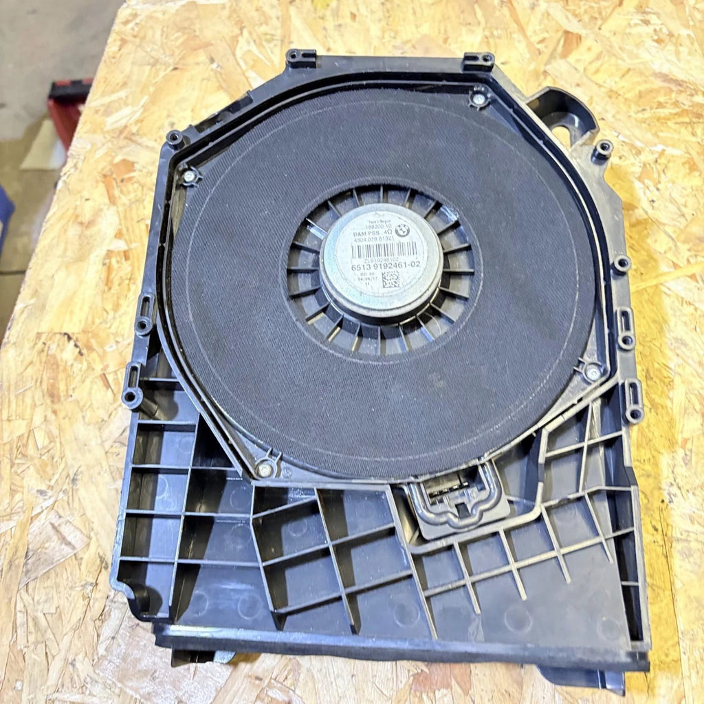 BMW 1 SERIES SPEAKER SUBWOOFER BOSS 43040741975