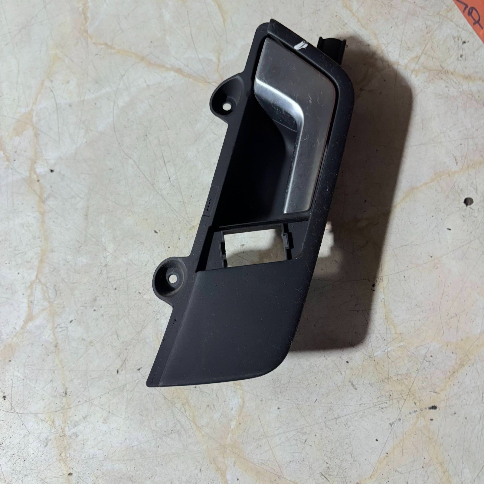 2006 AUDI A4 FACELIFT OFFSIDE RIGHT FRONT INNER DOOR HANDLE