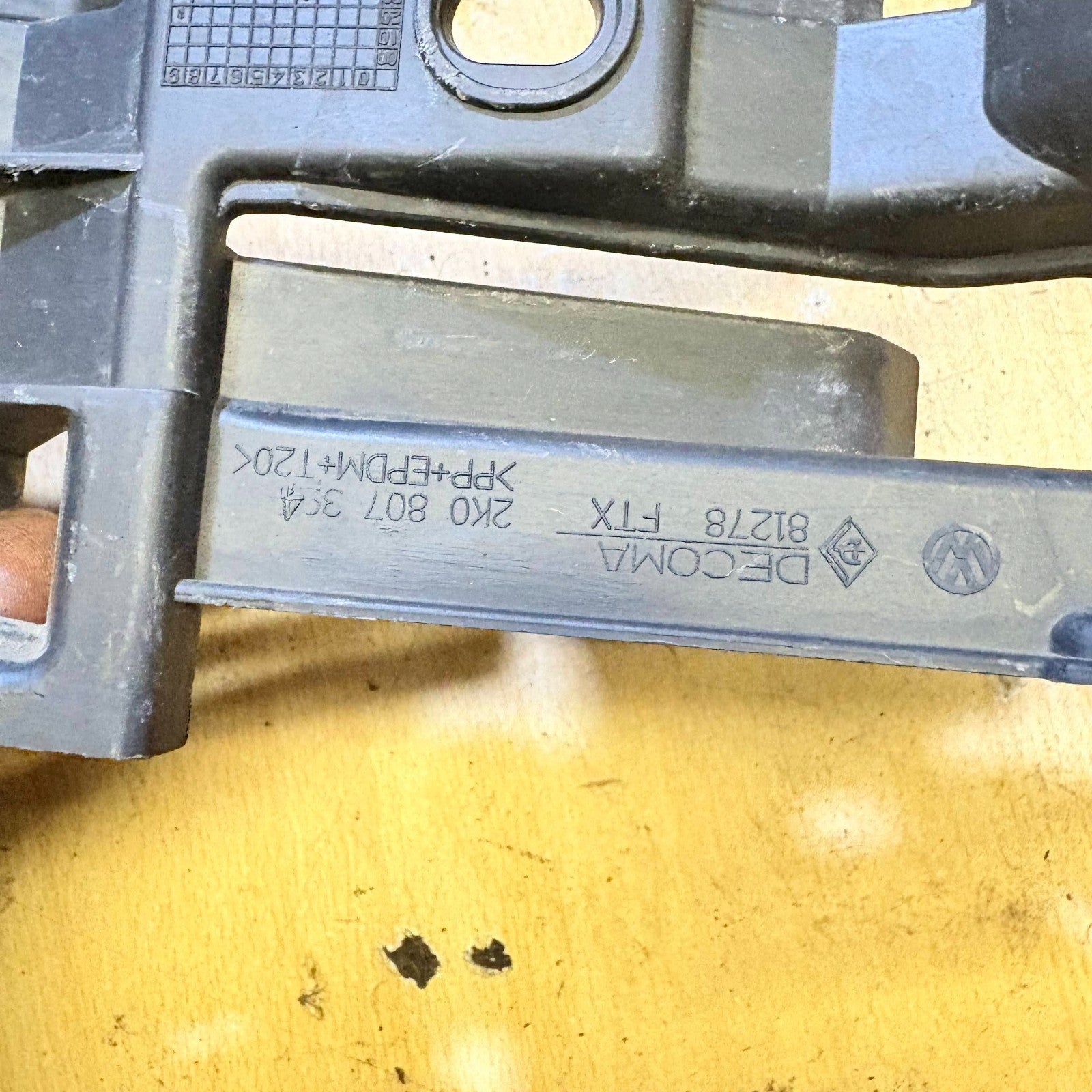 Volkswagen Caddy 2013 Van Bumper Bracket 2K0807394