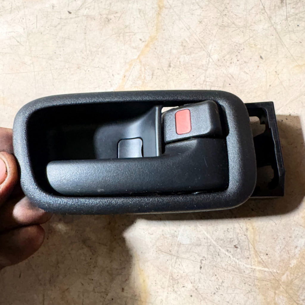 Right Rear Driver Side Inner Door Handle for TOYOTA RAV 4 2004