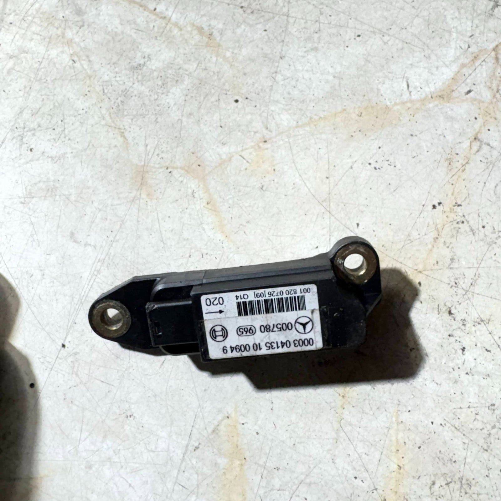 Mercedes W140 S320 S420 S500 S600 Under Seat Crash Sensor A0018200726 1997-1999