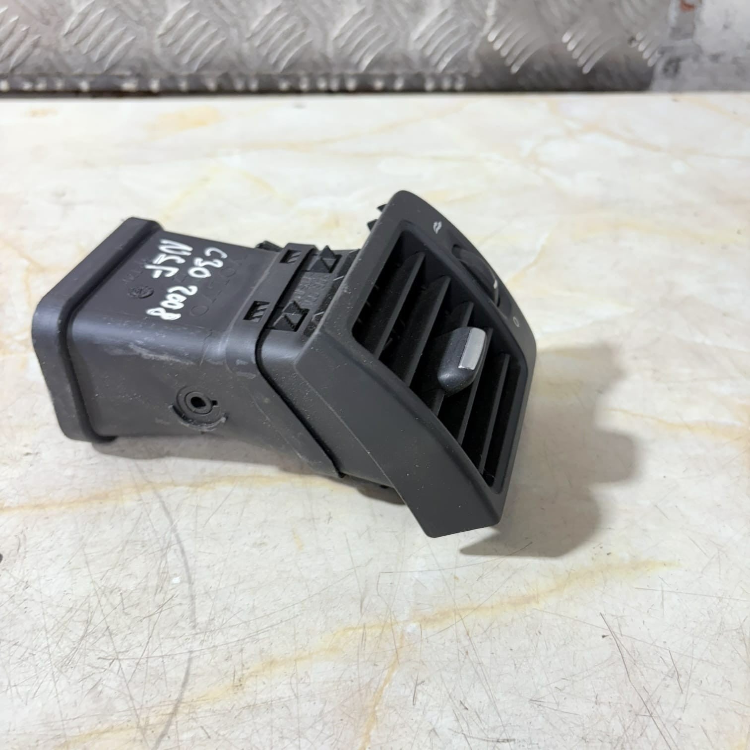 Volvo C30 07-13 Left Dash Air Vent 39888287 S40 V50 04-12 C70 06-13