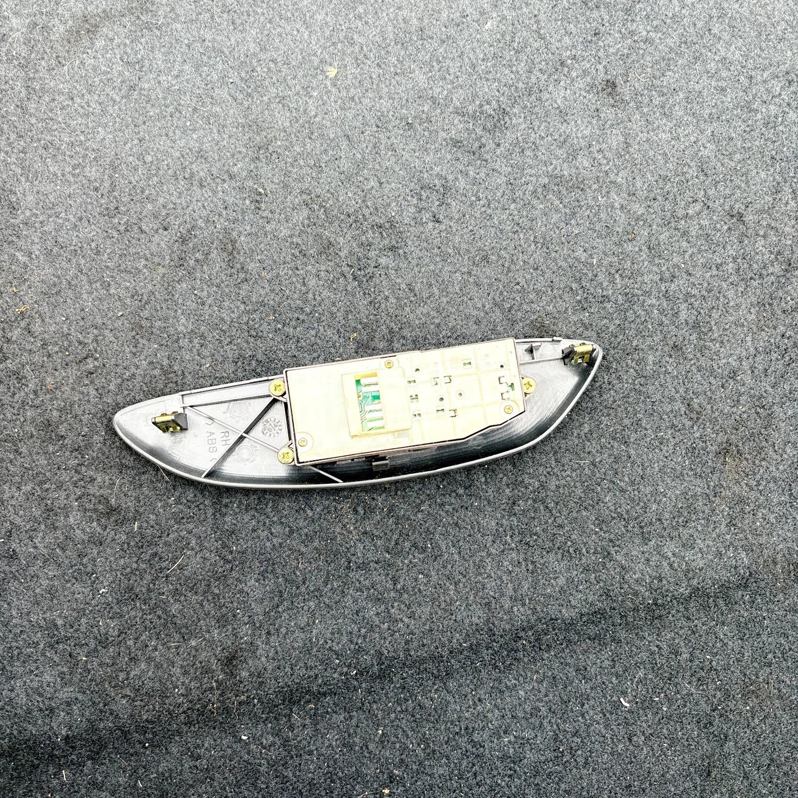 Toyota Yaris MK2 2005-2011 Front Right Driver Side Electric Window Master Switch
