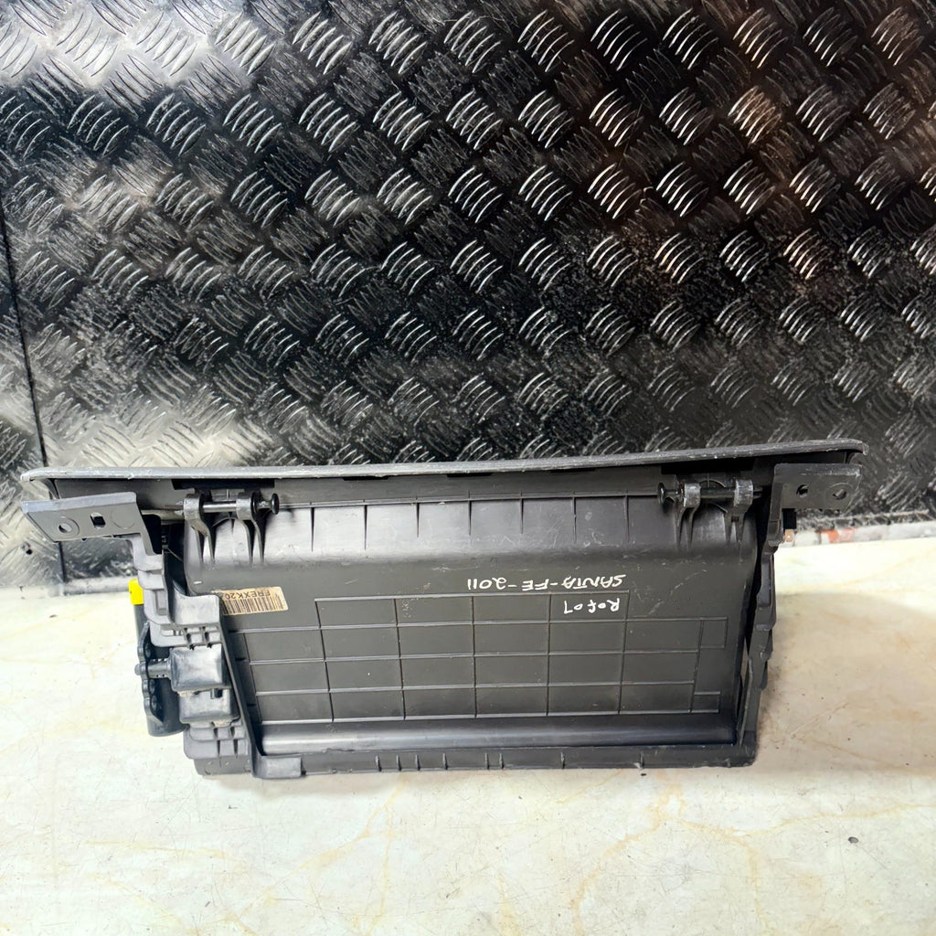 Hyundai Santa Fe MK2 2006-2012 Dashboard Glove Box Storage Assembly 84511-2B900