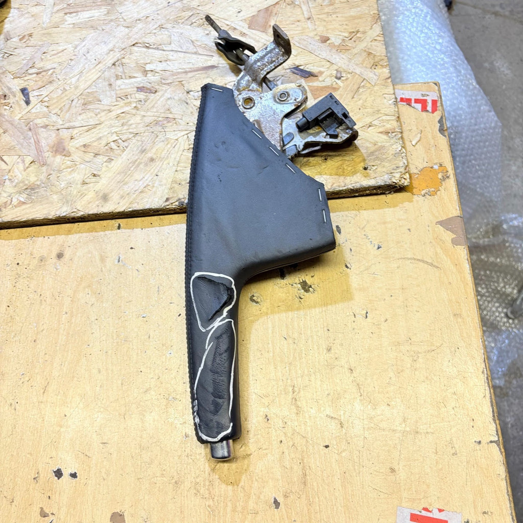 2011 SKODA FABIA HANDBRAKE LEVER & RELEASE BUTTON