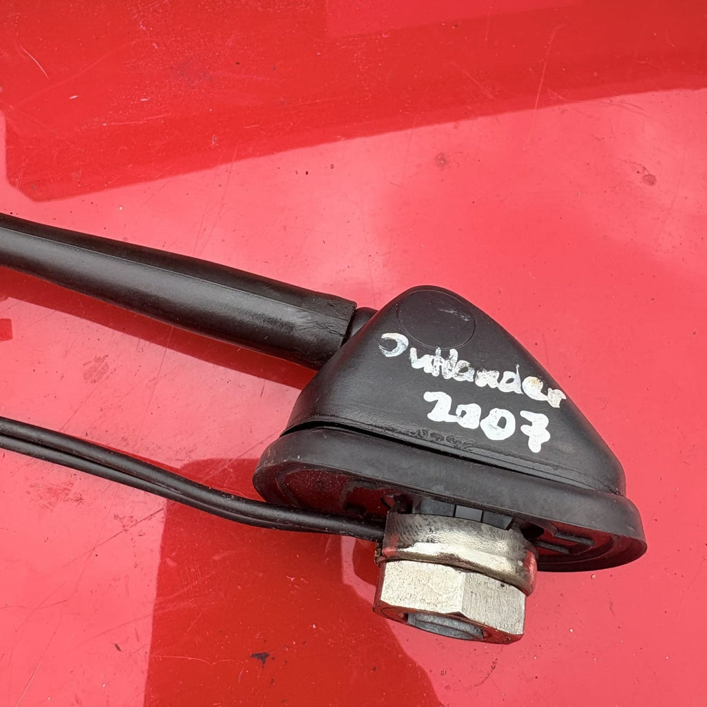 NISSAN ROGUE ROOF MOUNTED RADIO SIGNAL ANTENNA I 2007