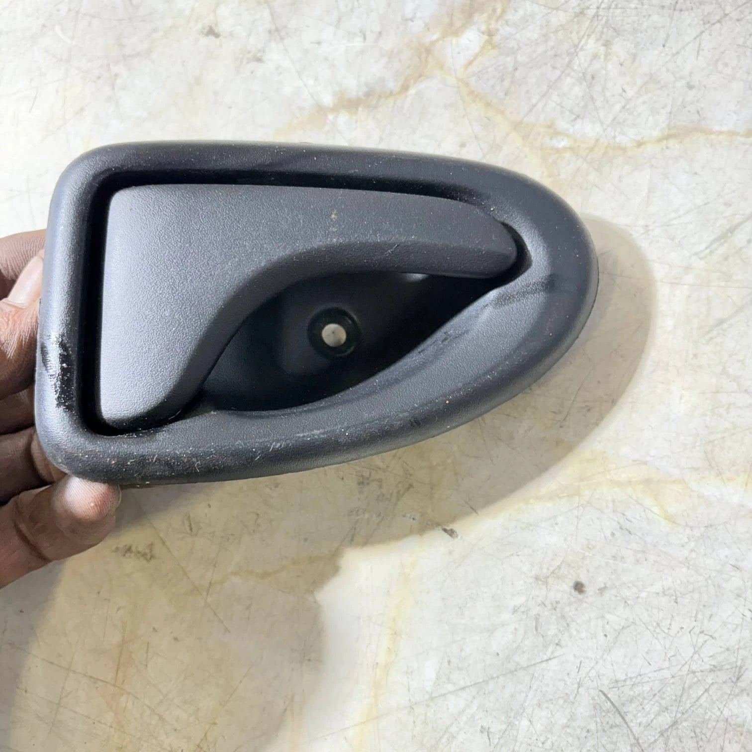 REANULT MASTER INNER DOOR HANDLE O/S DRIVERS Front 7700830079 / 91127101