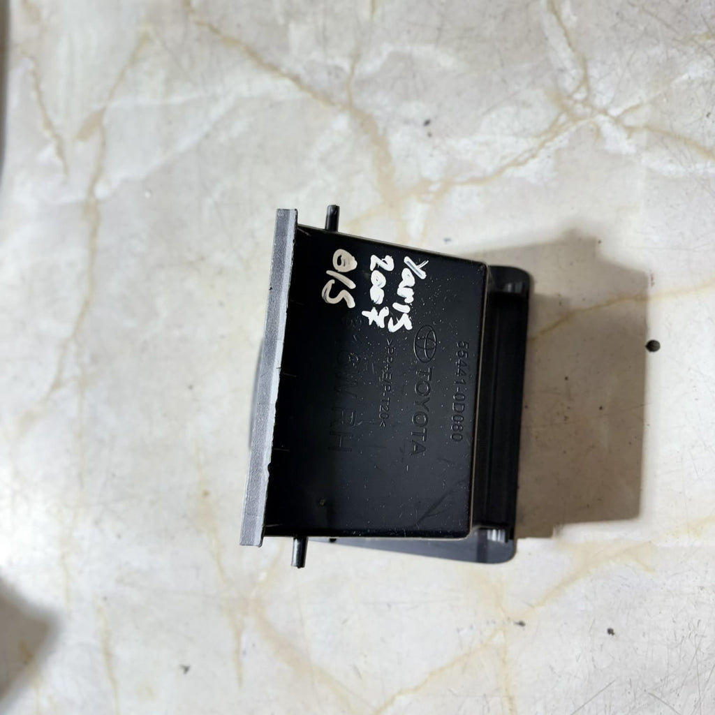 Toyota Yaris Mk2 XP90 2005-2011 RHD Driver Dash Storage Compartment 55441-0D080