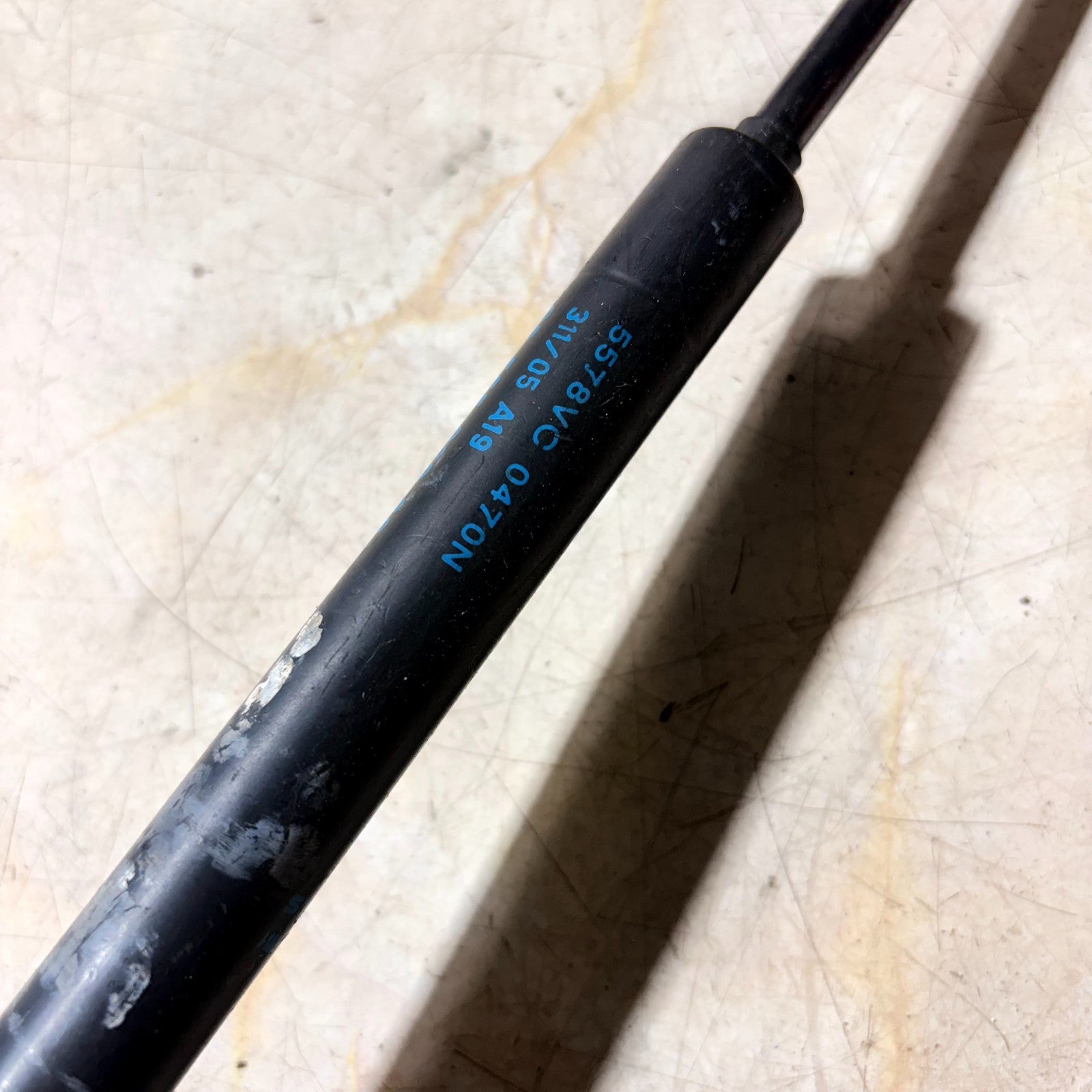 Peugeot 407 Saloon Rear Boot Lid Gas Strut Support 9656592980 8731K4 04-10