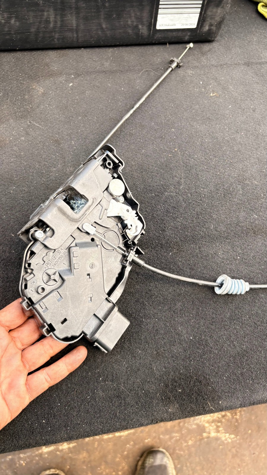 2008 VOLVO C30 REAR PASSENGER SIDE DOOR LOCK