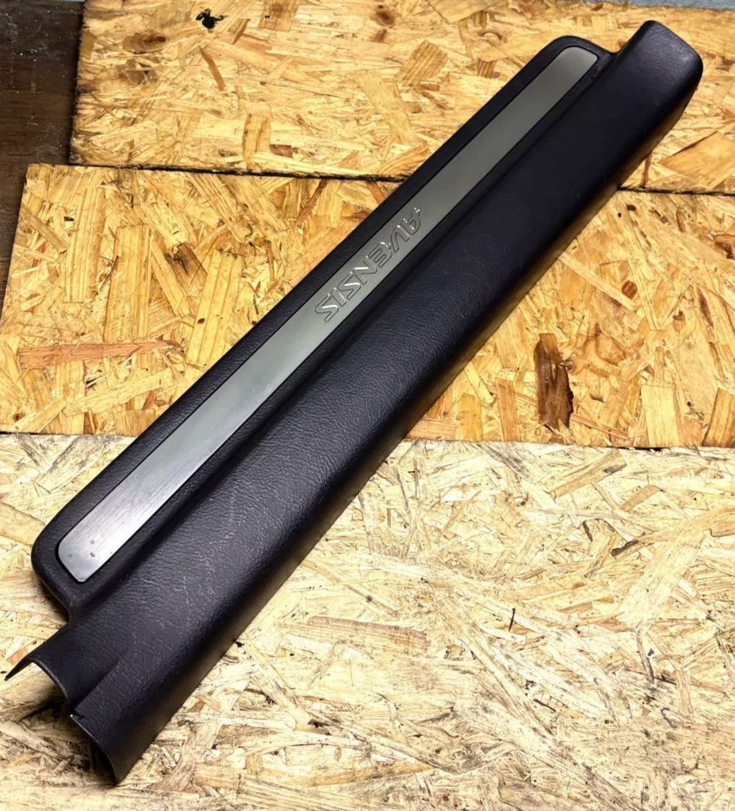 Toyota Avensis T25 2003-2006 Front LH Door Sill Scuff Plate Trim 67914-05040