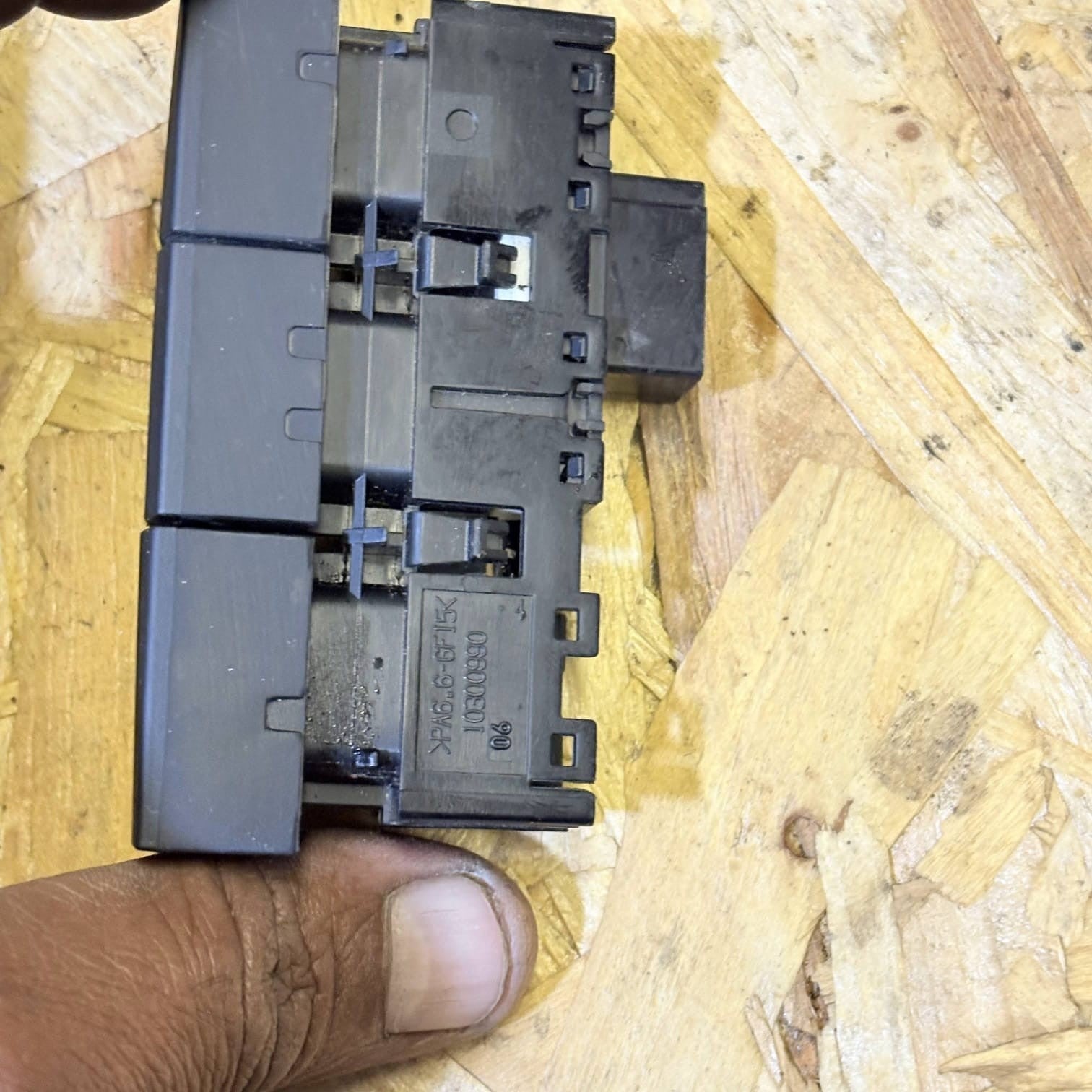 SEAT ARONA AUTO START STOP CENTRAL LOCKING DOOR LOCK SWITCH 6F0927137E