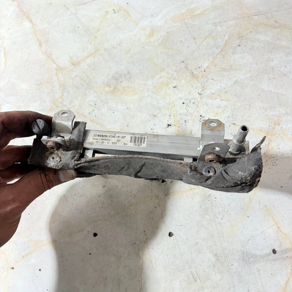 VAUXHALL CORSA D FUEL RAIL & INJECTORS 0280151207 BOSCH