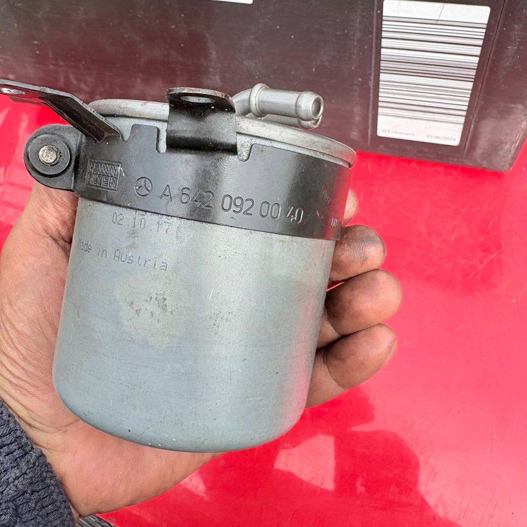 CHRYSLER 2007-2009 FUEL FILTER HOUSING A6420900852
