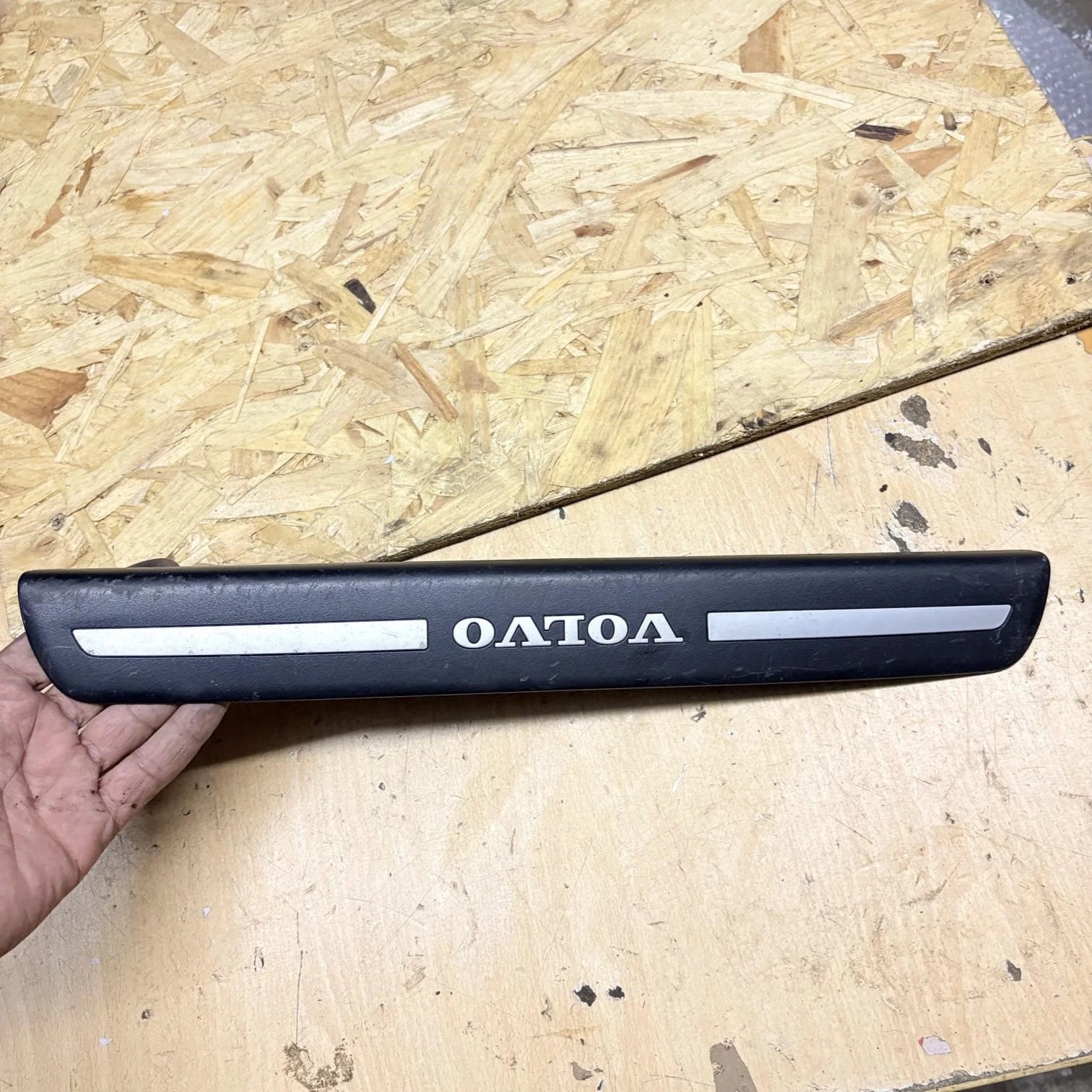 Volvo S40 2004-2012 V50 2004-2012 Front Passenger Sill Scuff Plate 08622671