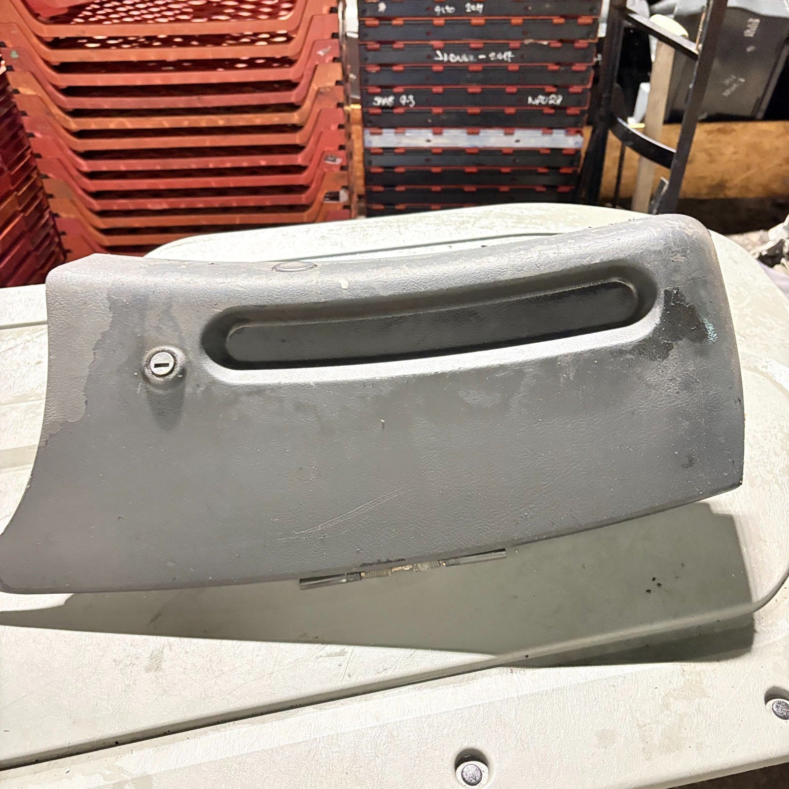 IVECO Daily Mk3 2000-2005 RHD Lockable Dashboard Glove Box 500336593