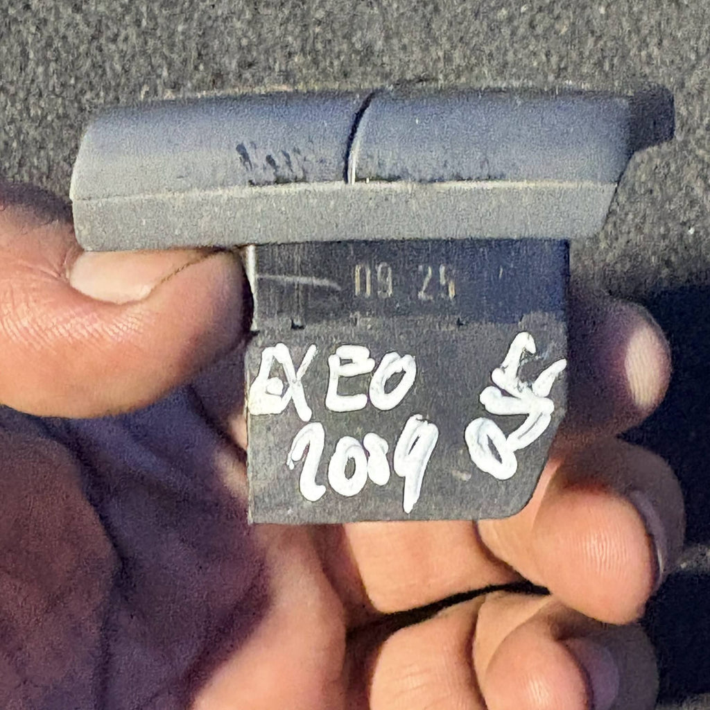 8e29621085pr Switch Central Locking Audi A4 DE587178-50-2019