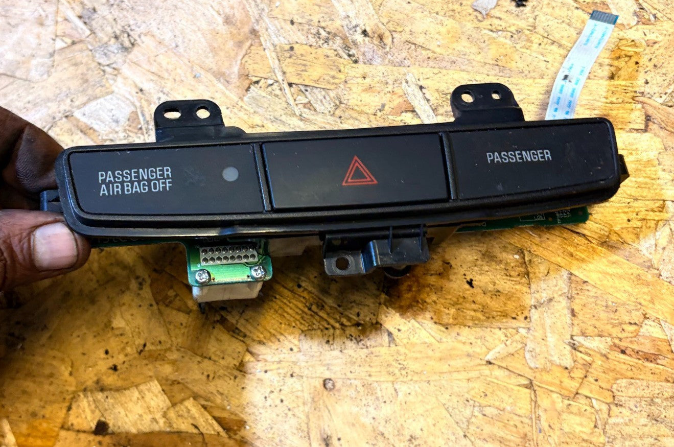 MITSUBISHI LANCER GS4 2008-2011 HAZARD WARNING SWITCH AIRBAG DASH PANEL