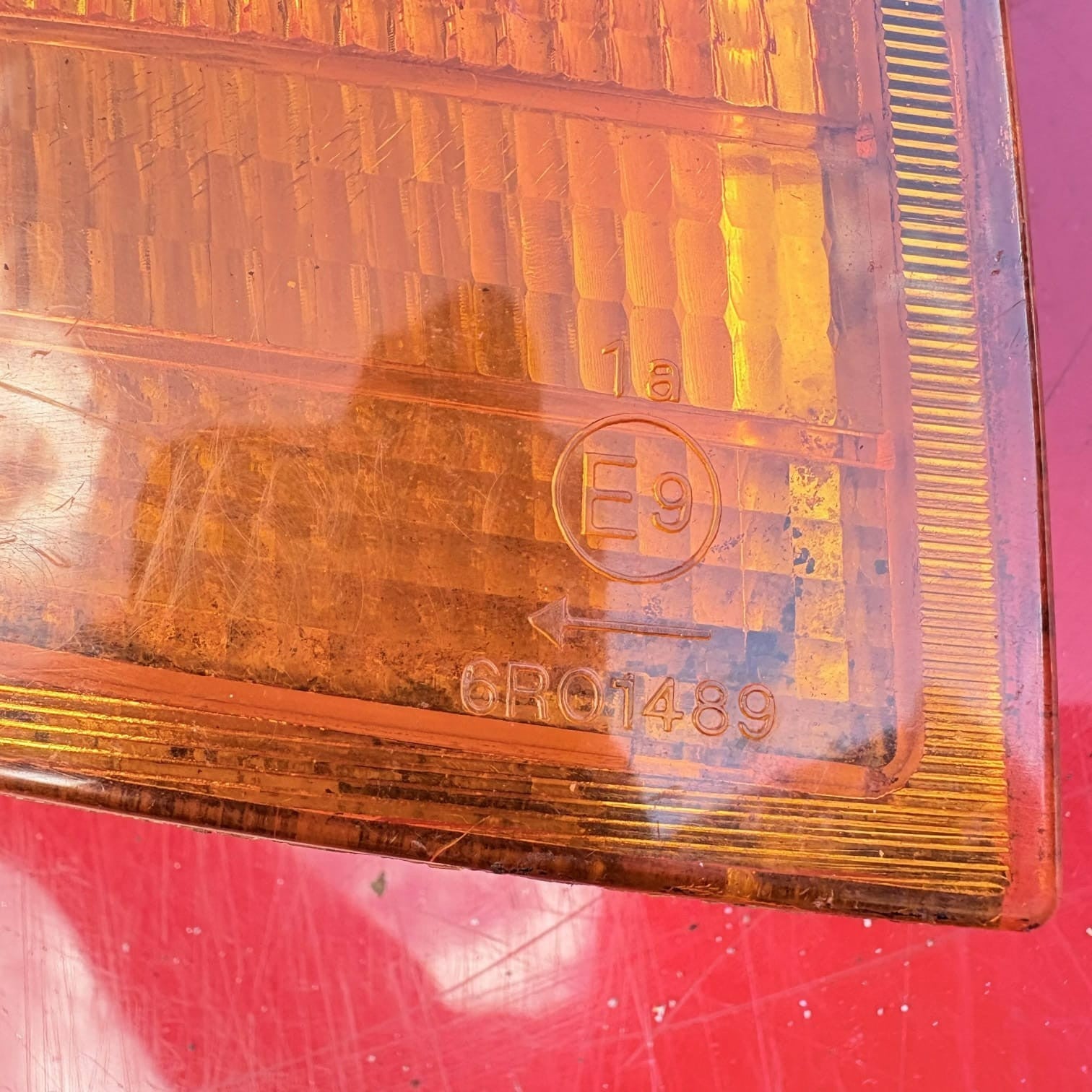 Mercedes Vito W638 V-Class 1996-2003 Front Right Indicator Lamp 6388200121 Valeo