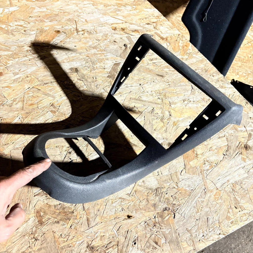 Citro?n C4 Mk1 2004?2010 Centre Console Gear Surround Trim Panel