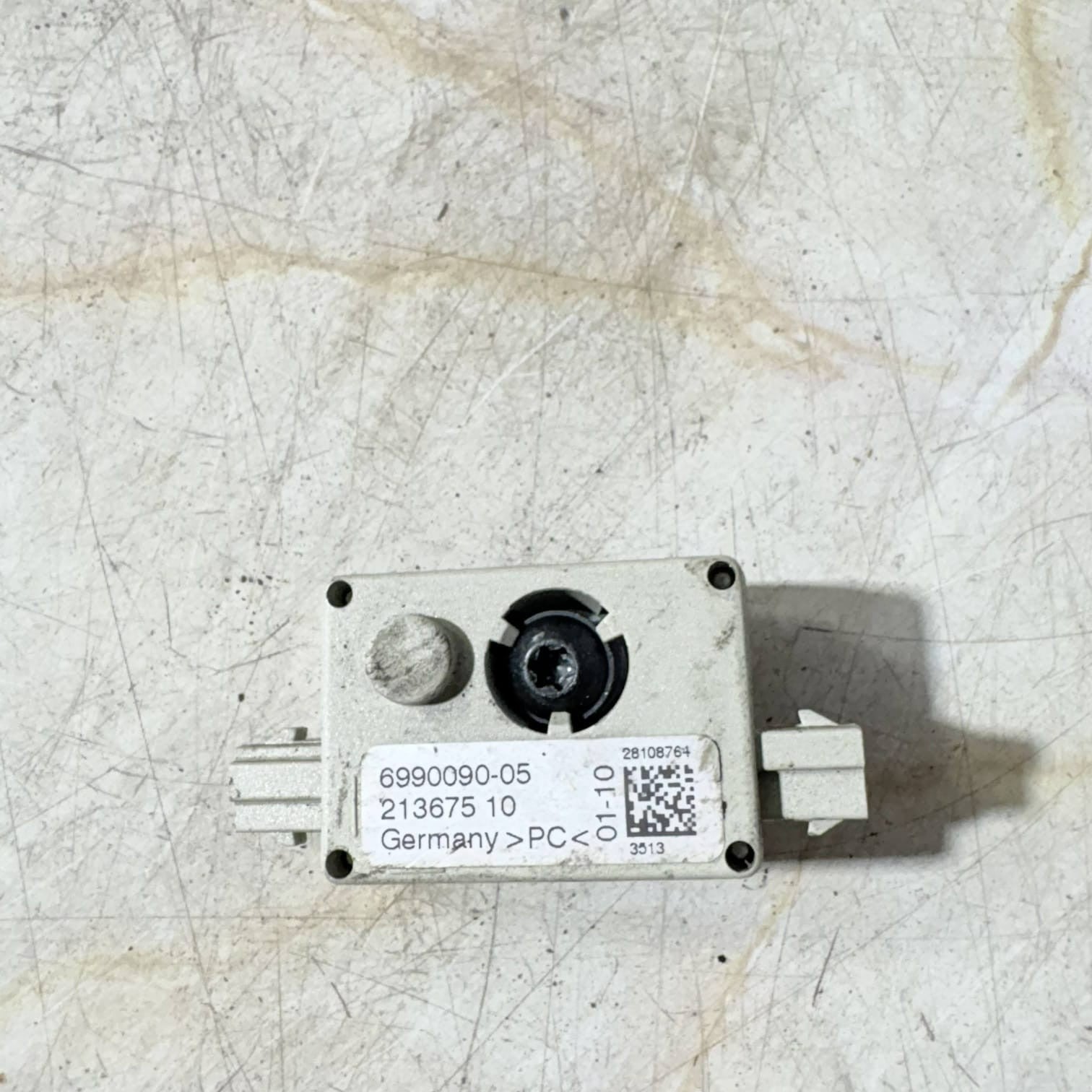 BMW and MINI radio antenna aerial trap booster 699009005 2010