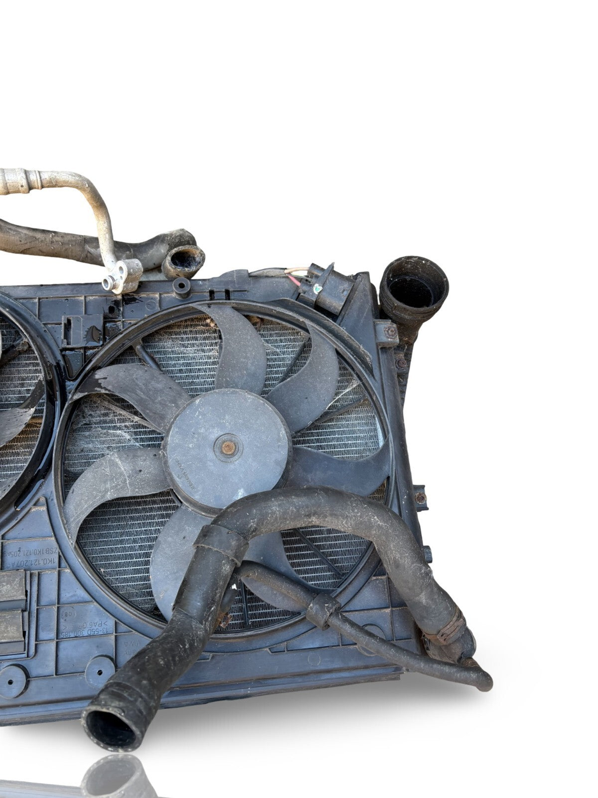 Volkswagen Touran I 2004 Diesel radiator cooling fan 1355D300185 DEV453977