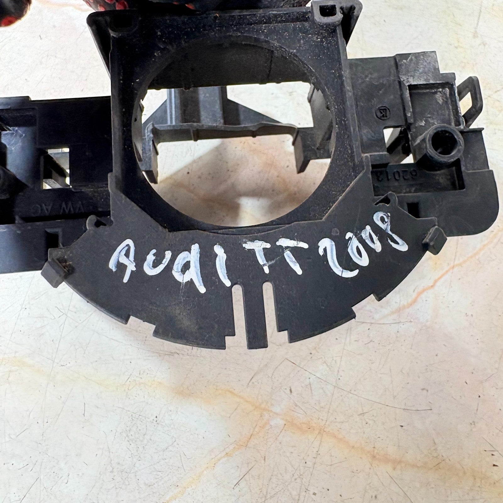 Audi TT 8J Steering Column Switch Indicator/Wiper Stalks Clock Spring 8J0907137C
