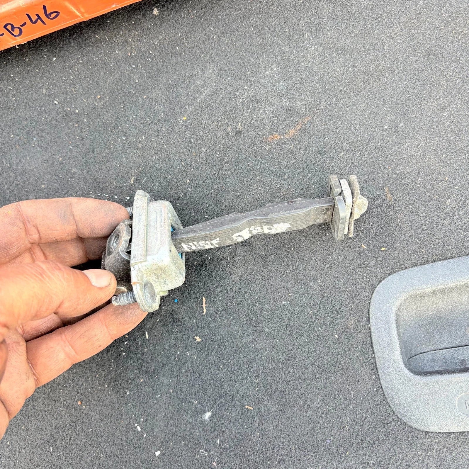 FORD FIESTA 2006 NEARSIDE LEFT FRONT DOOR CHECK STRAP
