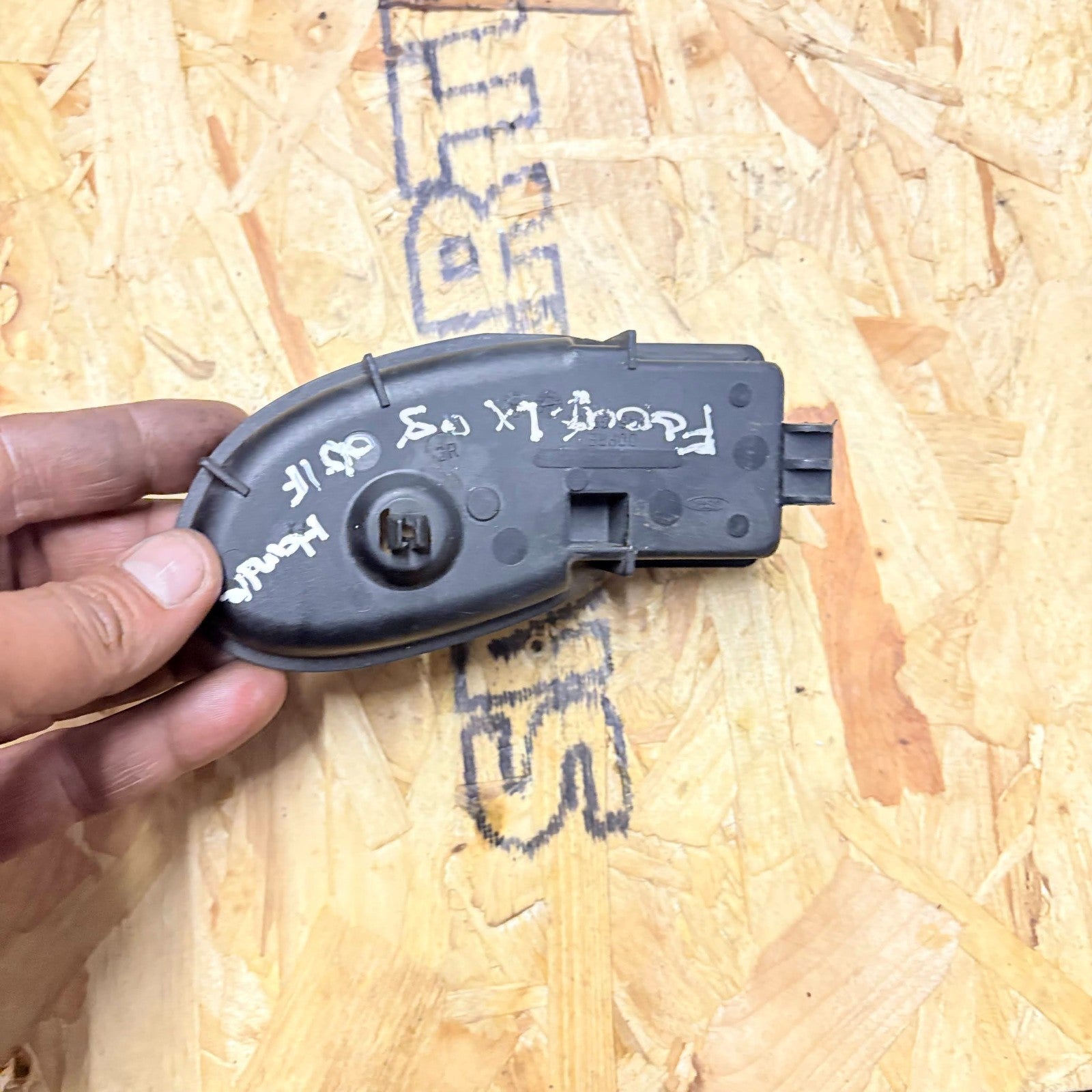 FORD FOCUS OSF DRIVER FRONT RIGHT SIDE INTERNAL DOOR HANDLE