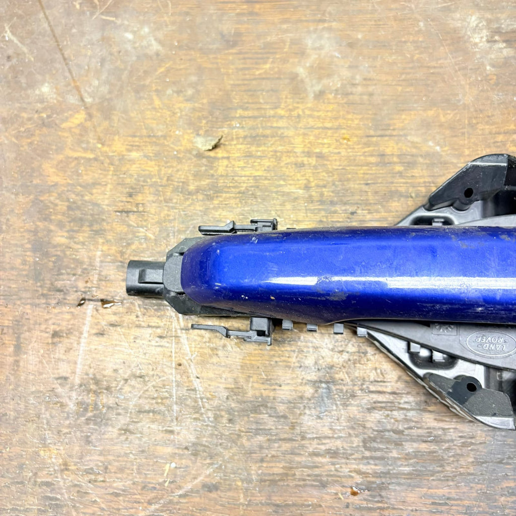 JAGUAR XE X760 EXTERIOR PASSENGER FFRONT DOOR HANDLE IN FIRENZE RED 2017(NSF)