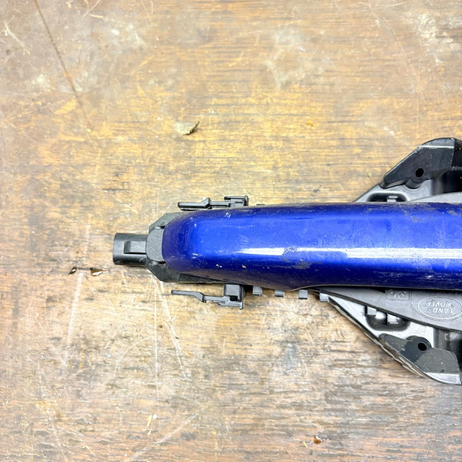 JAGUAR XE X760 EXTERIOR PASSENGER FFRONT DOOR HANDLE IN FIRENZE RED 2017(NSF)